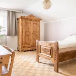 Stadtbauernhof - - Gut Unterleithen - Farm & The *