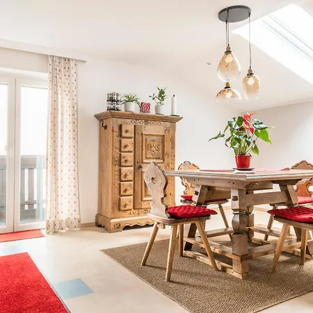 Stadtbauernhof - - Gut Unterleithen - Farm & The *